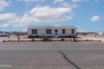 1626 355th Ln, Tonopah, AZ 85354