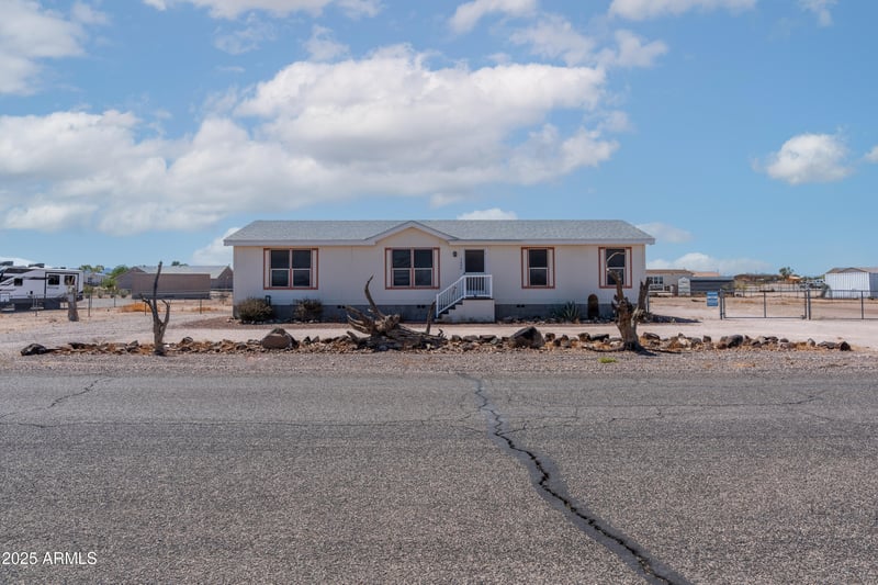 1626 355th Ln, Tonopah, AZ 85354