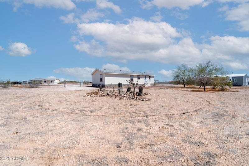 1626 355th Ln, Tonopah, AZ 85354