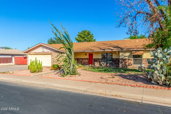 1626 Garnet Ave, Mesa, AZ 85204