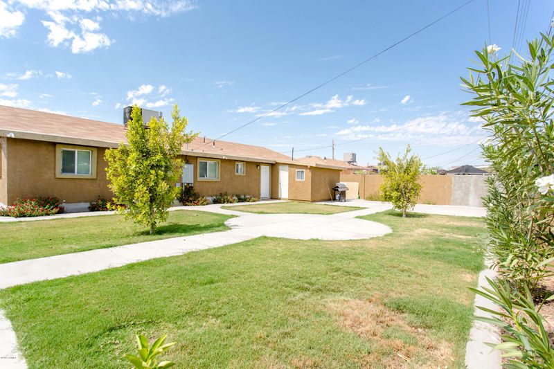 1626 E Lynne Ln, Phoenix, AZ 85042