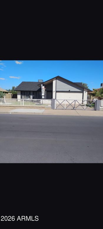 1626 E Vineyard Rd, Phoenix, AZ 85042