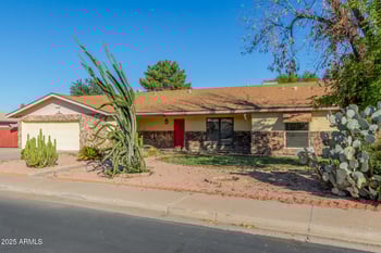 1626 Garnet Ave, Mesa, AZ 85204