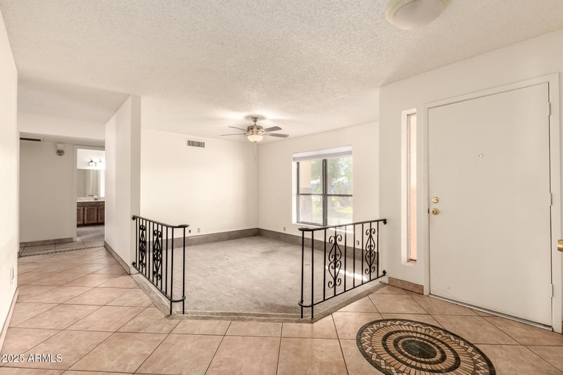 1626 Garnet Ave, Mesa, AZ 85204