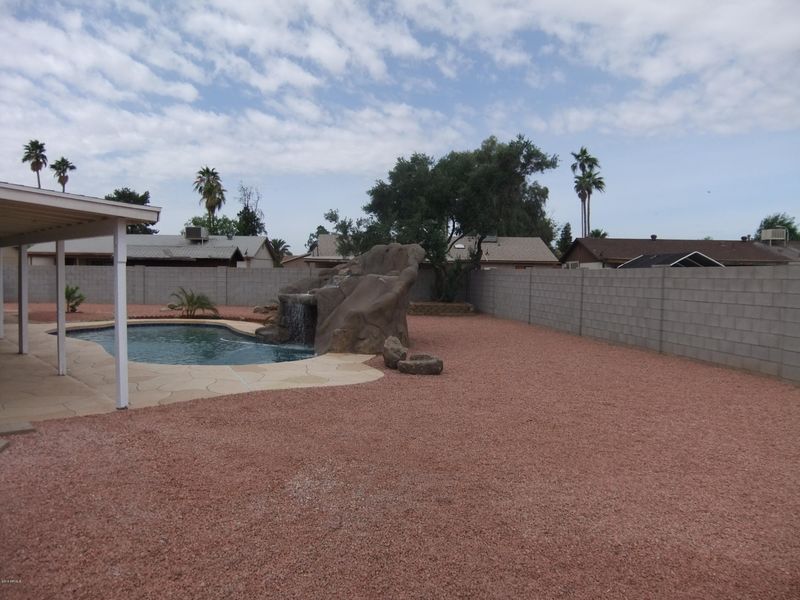 1626 N 61st Dr, Phoenix, AZ 85035
