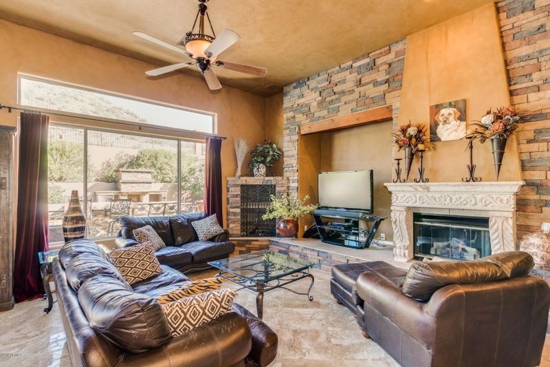 1626 W Silver Pine Dr, Anthem, AZ 85086