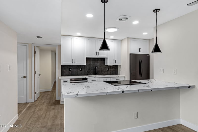 1627 Newport Dr, Tempe, AZ 85282