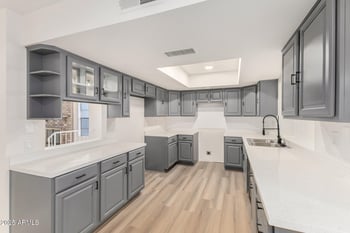 16275 30th Dr, Phoenix, AZ 85053