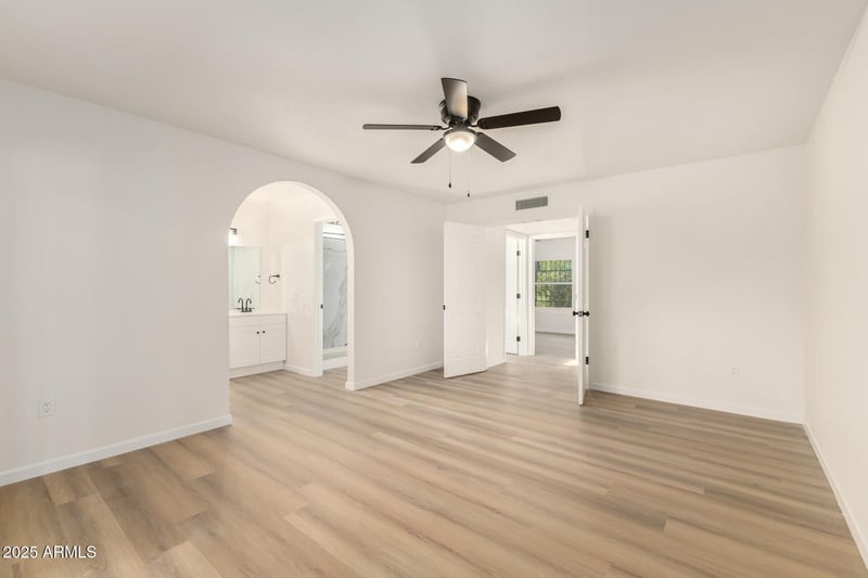 16275 30th Dr, Phoenix, AZ 85053