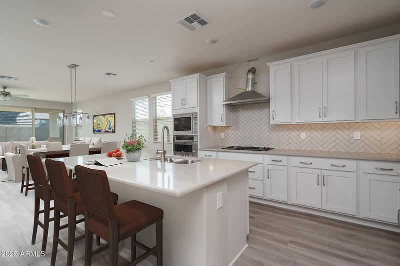 16277 Mariposa Grande --, Surprise, AZ 85387