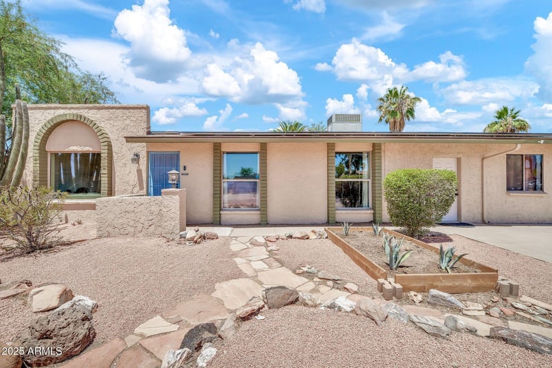 1628 Bluefield Ave, Phoenix, AZ 85023