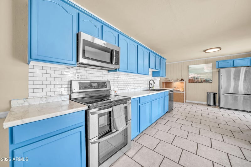 1628 Bluefield Ave, Phoenix, AZ 85023