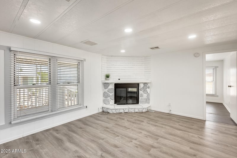 1628 Villa Rita Dr, Phoenix, AZ 85022