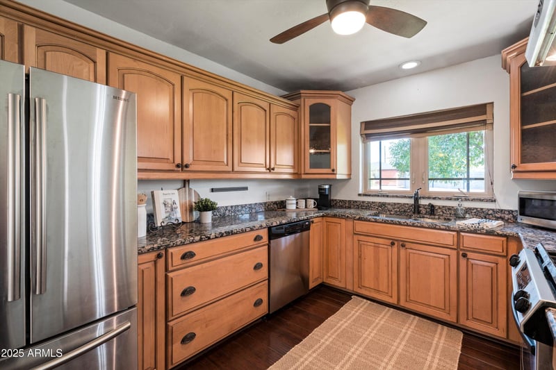 1629 Monterosa St, Phoenix, AZ 85015