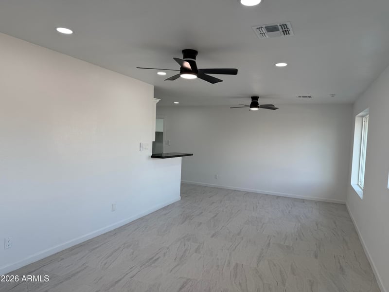 1629 Taro Ln, Phoenix, AZ 85027