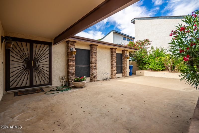 1630 E Redfield Rd, Tempe, AZ 85283