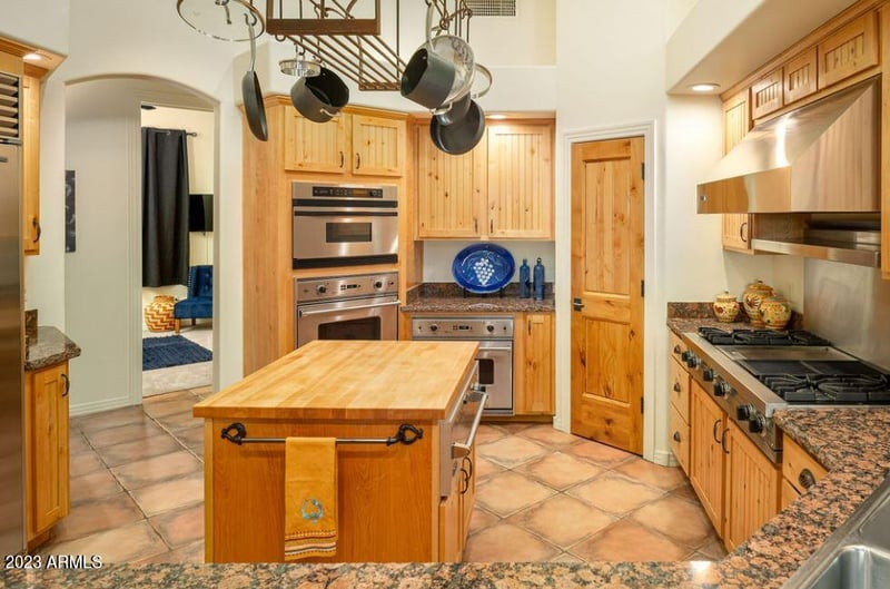 16308 E Powderhorn Dr, Fountain Hills, AZ 85268