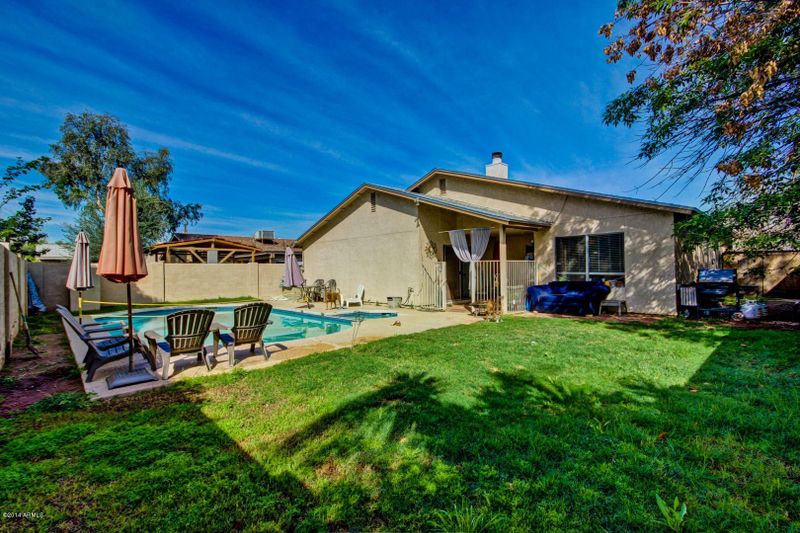 1631 E Apollo Rd, Phoenix, AZ 85042