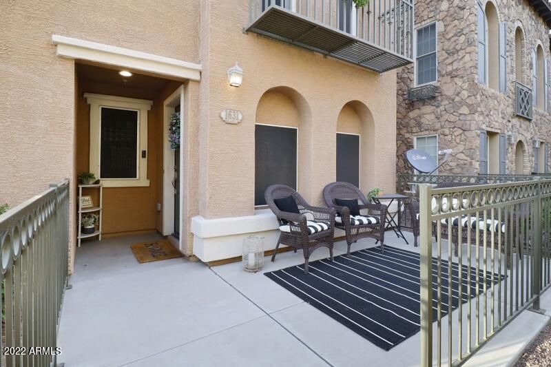1631 E Canyon Creek Dr, Gilbert, AZ 85295