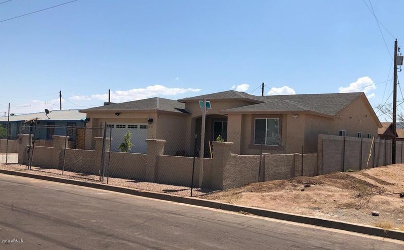 1631 E Wood St, Phoenix, AZ 85040