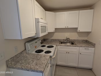 1631 Yale St #5, Phoenix, AZ 85006