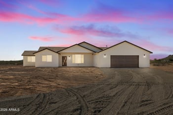 1632 431st Ave, Tonopah, AZ 85354