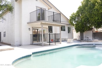 1632 Saint Charles Ave, Phoenix, AZ 85042