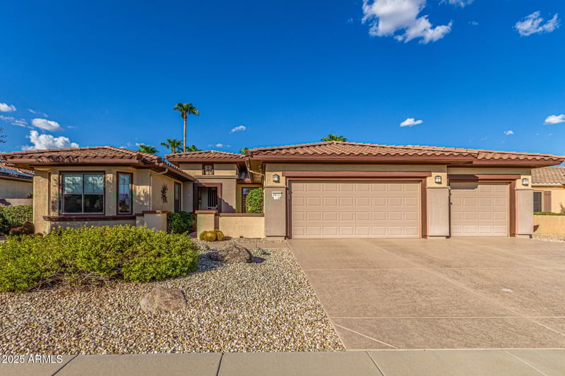 16322 Sentinal Rock Ln, Surprise, AZ 85387