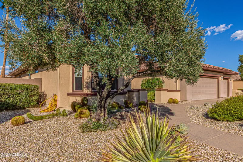 16322 Sentinal Rock Ln, Surprise, AZ 85387