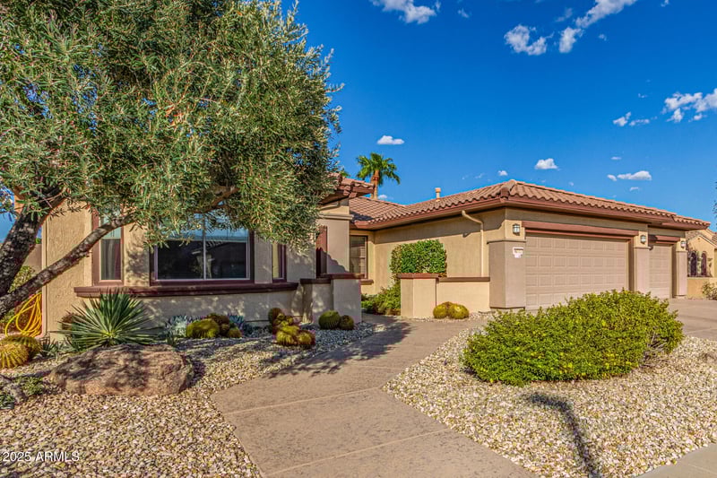 16322 Sentinal Rock Ln, Surprise, AZ 85387