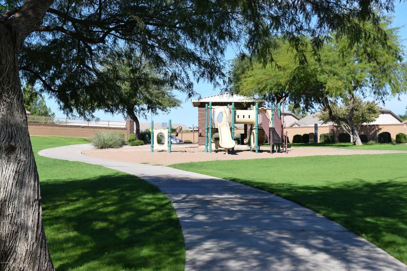 16325 W Paradise Ln, Surprise, AZ 85388