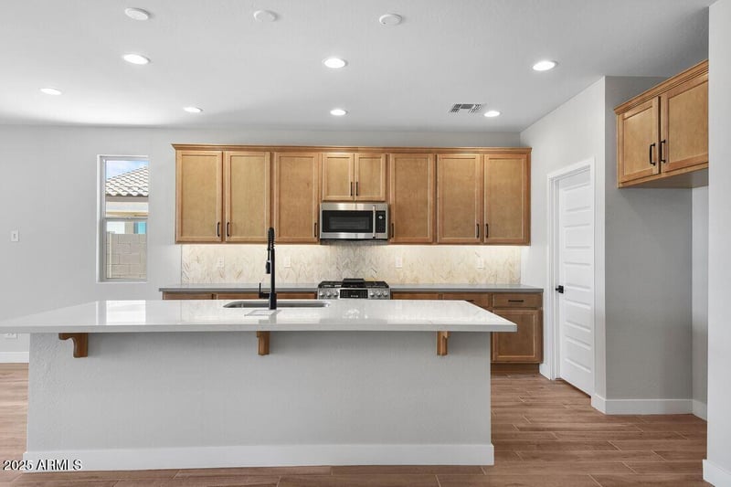 16328 182nd Dr, Goodyear, AZ 85338