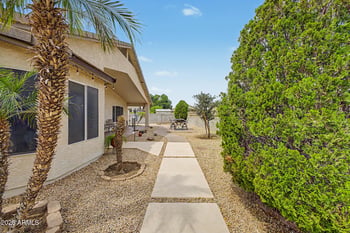 16328 Sandra Ln, Surprise, AZ 85388