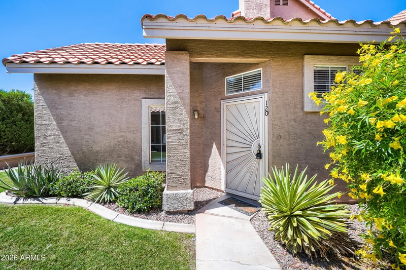 1633 E Lakeside Dr #120, Gilbert, AZ 85234