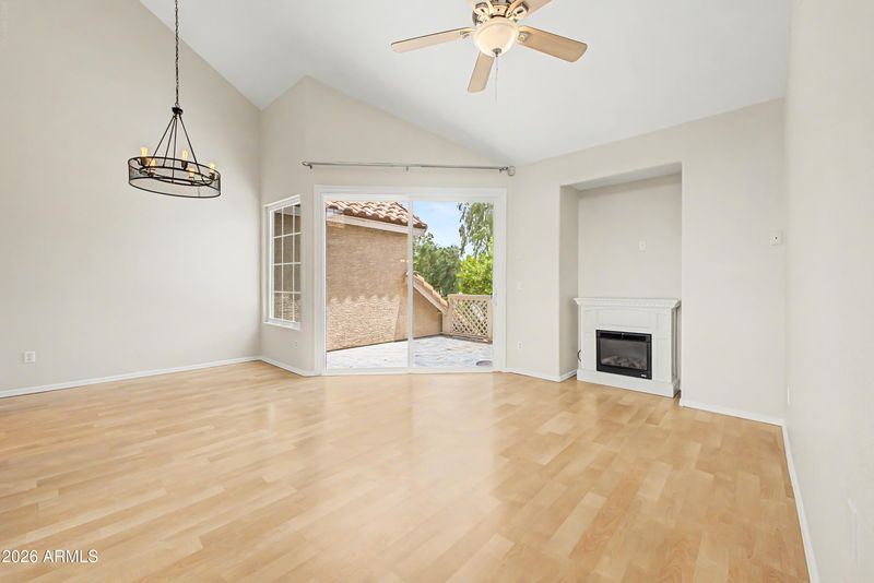 1633 E Lakeside Dr #135, Gilbert, AZ 85234