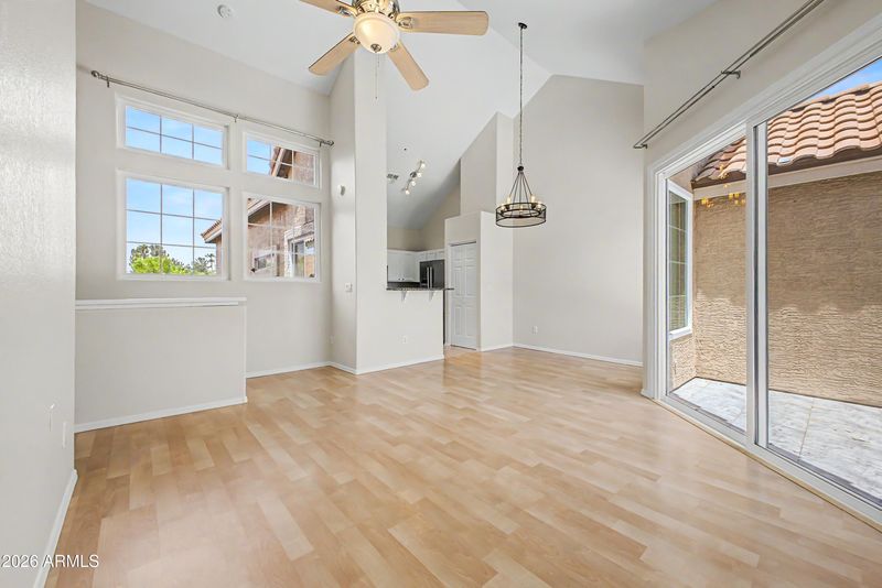 1633 E Lakeside Dr #135, Gilbert, AZ 85234