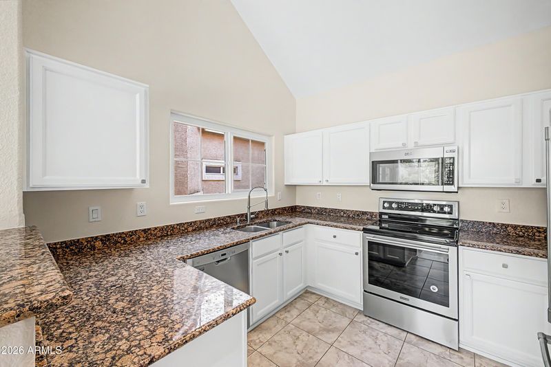 1633 E Lakeside Dr #135, Gilbert, AZ 85234