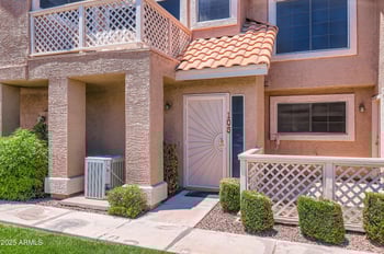 1633 Lakeside Dr #108, Gilbert, AZ 85234