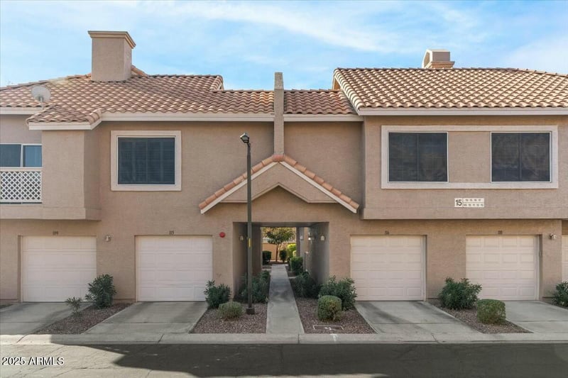 1633 Lakeside Dr #113, Gilbert, AZ 85234