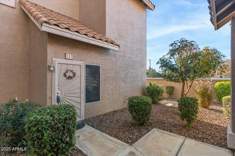 1633 Lakeside Dr #113, Gilbert, AZ 85234