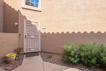 1633 Lakeside Dr #156, Gilbert, AZ 85234
