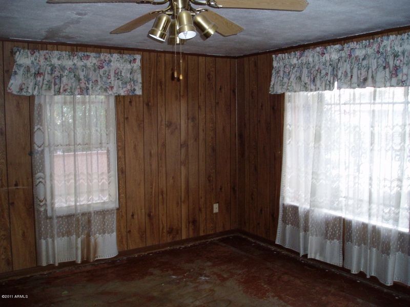 1633 W Apache St, Phoenix, AZ 85007