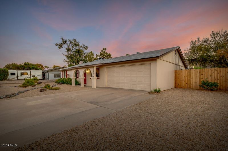 1633 W Voltaire Ave, Phoenix, AZ 85029