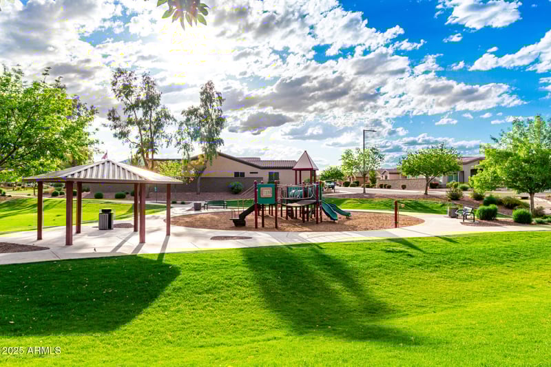 16333 181st Ave, Surprise, AZ 85388