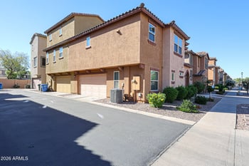 1634 77th Glen, Phoenix, AZ 85035