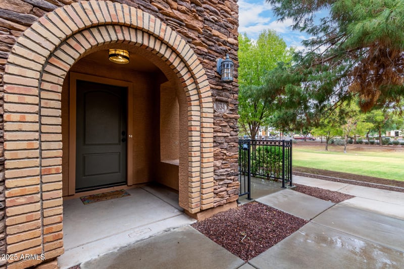 1634 Canyon Creek Dr, Gilbert, AZ 85295