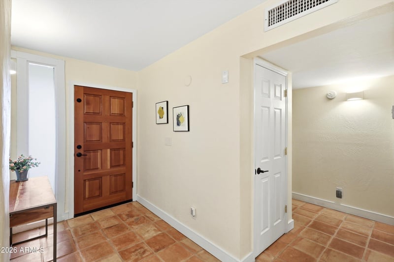 1634 E Echo Ln, Phoenix, AZ 85020