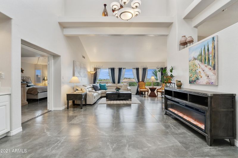 1634 E Waltann Ln, Phoenix, AZ 85022