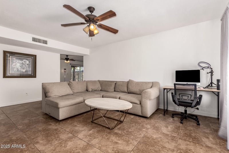 1634 Villa Rita Dr, Phoenix, AZ 85023