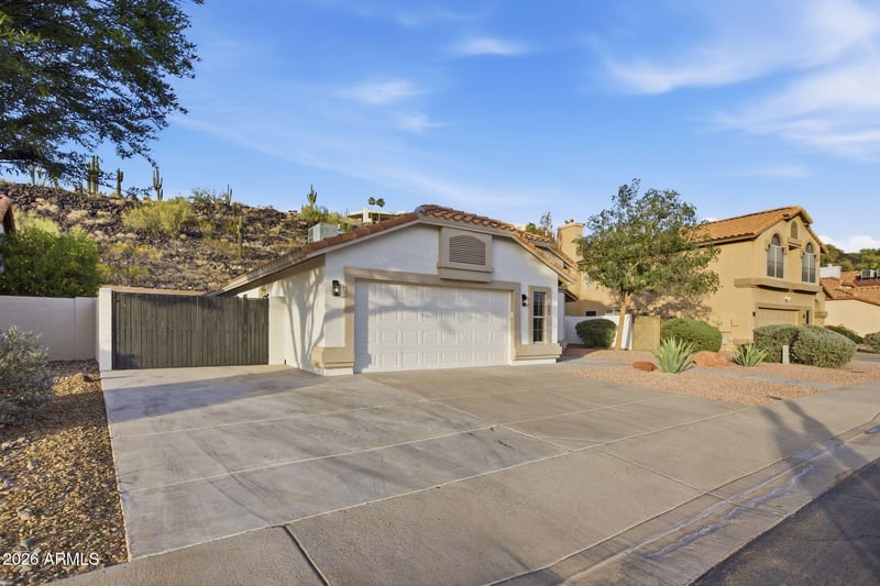 1634 W Acoma Dr, Phoenix, AZ 85023